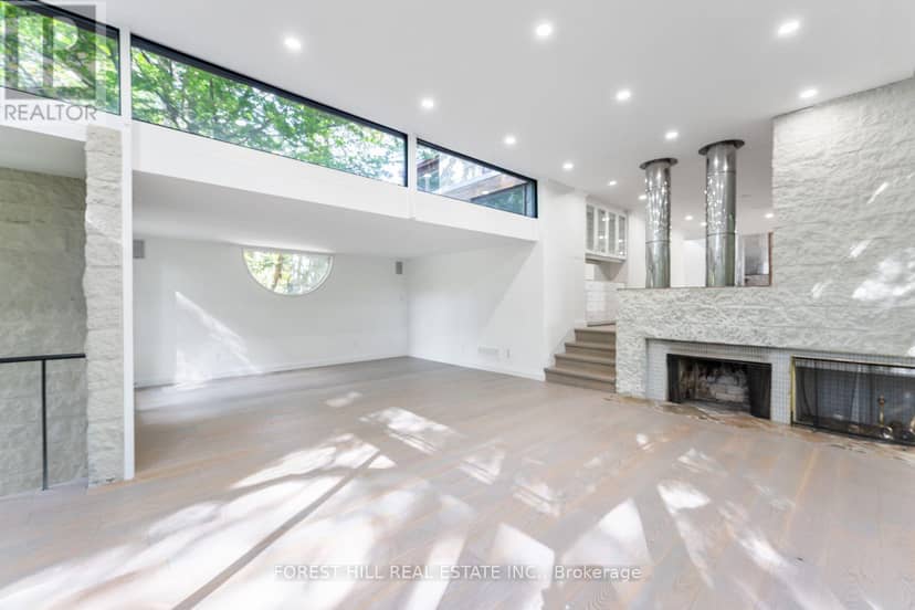 38 Riverside Boulevard — photo 17 of 37
