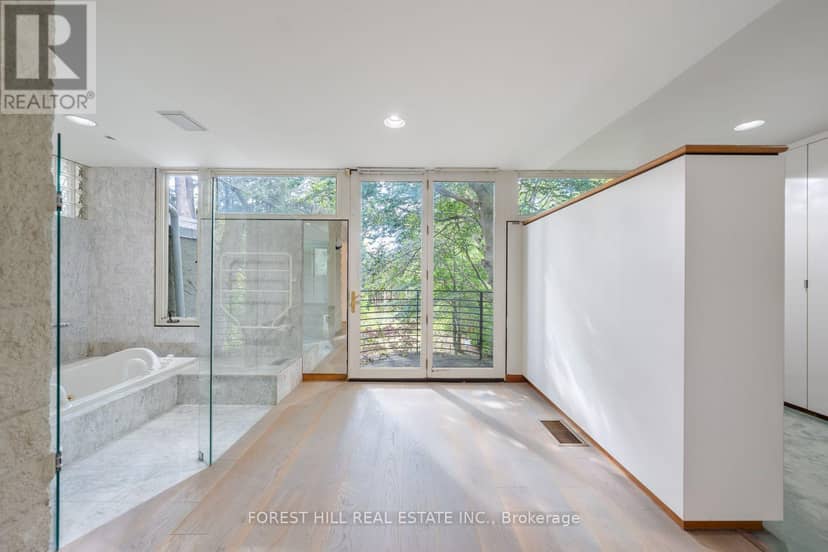 38 Riverside Boulevard — photo 20 of 37