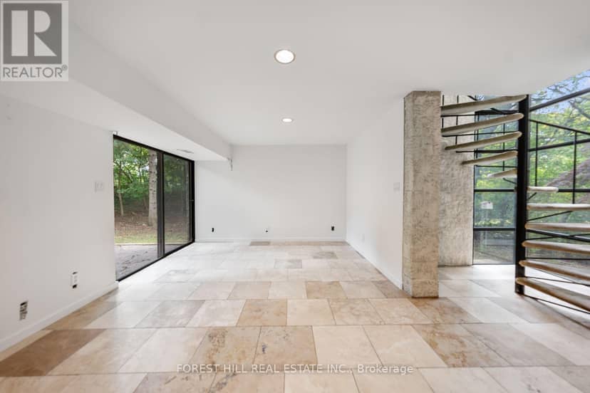 38 Riverside Boulevard — photo 27 of 37