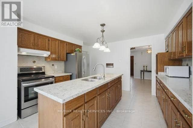 49 Turtlecreek Boulevard — photo 11 of 37