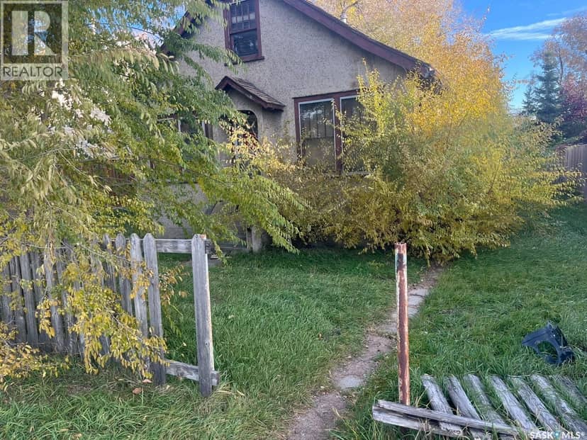 902 Gray AVENUE — photo 2 of 14