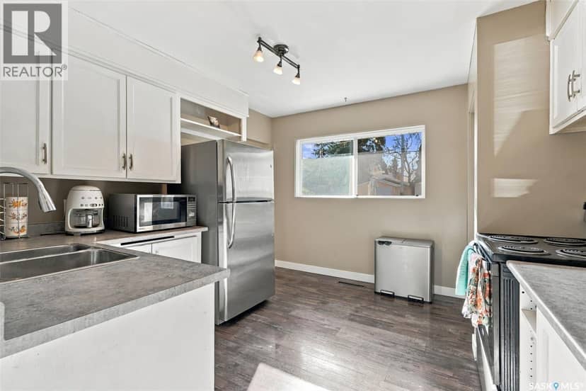 34 McAskill CRESCENT — photo 11 of 40