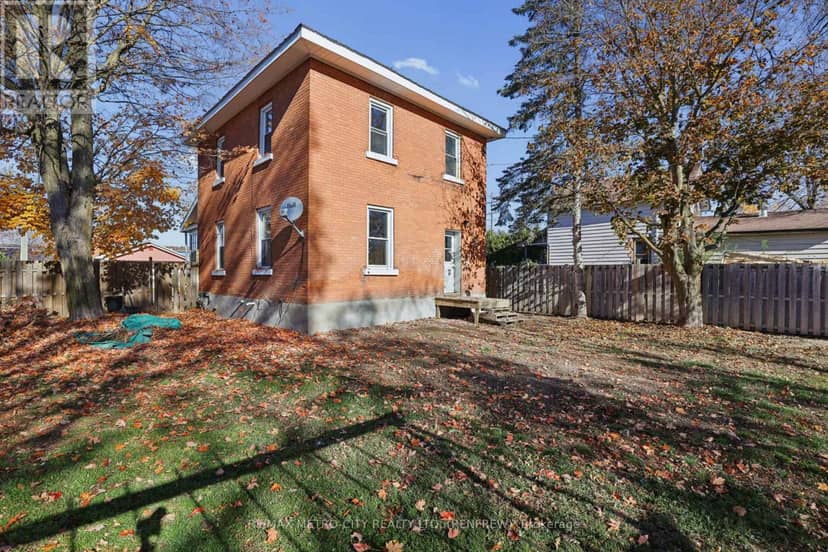211 McAndrew Avenue — photo 28 of 34