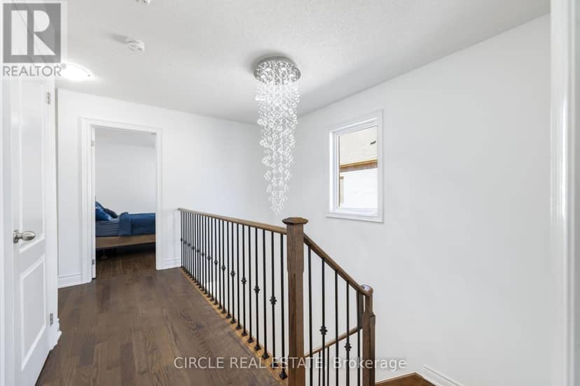 13 Lady Evelyn Crescent — photo 27 of 40