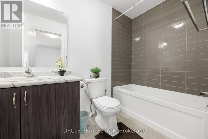 13 Lady Evelyn Crescent — photo 30 of 40