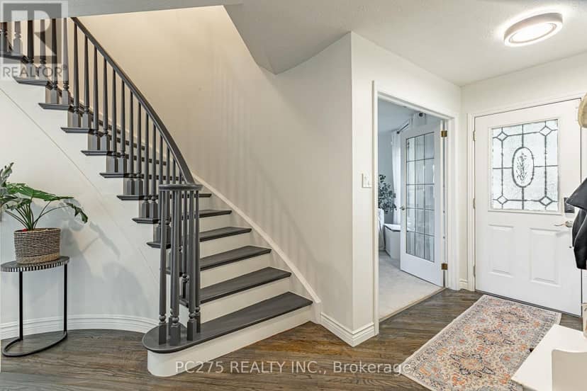 276 King Street E, Ingersoll, photo 8