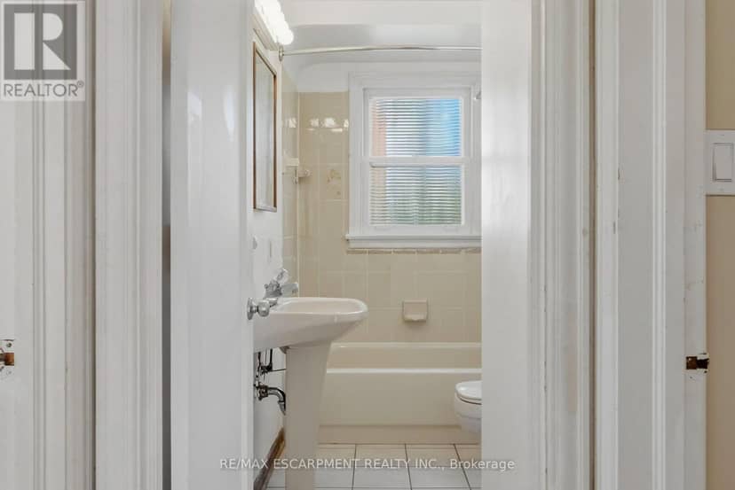 55 Lakeview Avenue — photo 22 of 29