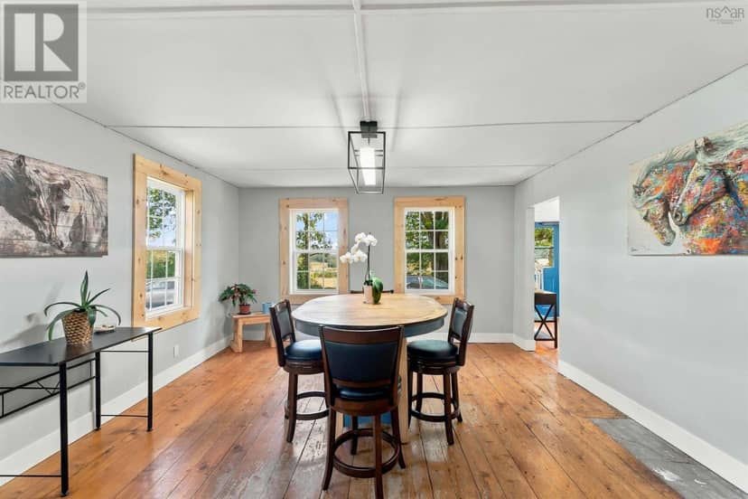 2591 Clarence Road — photo 10 of 40