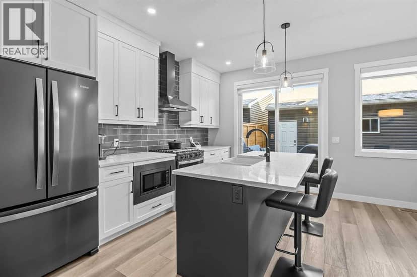 236 Rowmont Boulevard NW — photo 9 of 40
