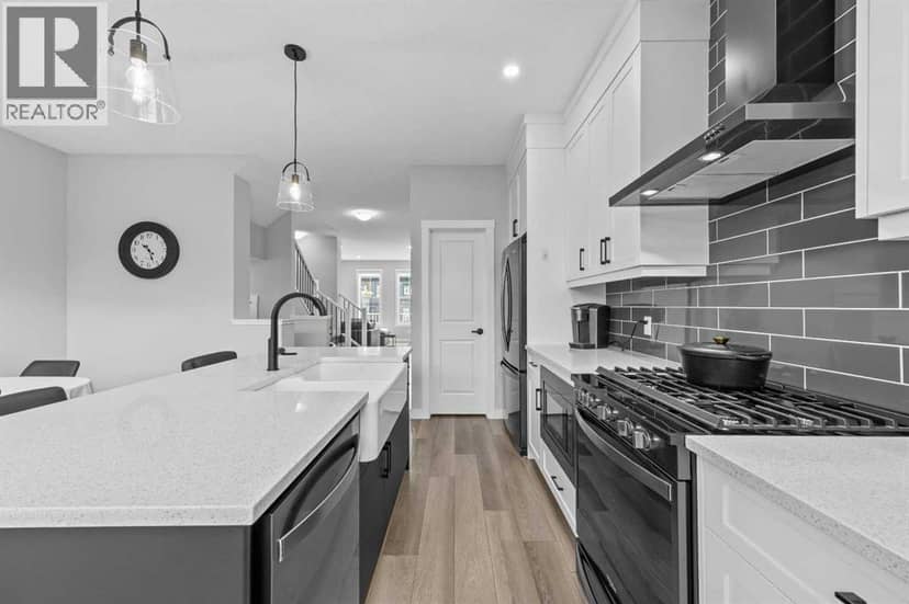 236 Rowmont Boulevard NW — photo 11 of 40