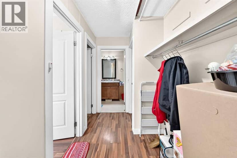 130, 5404 10 Avenue SE — photo 25 of 39