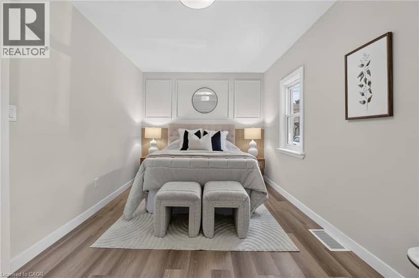 43 BRUCEDALE Avenue E — photo 13 of 40