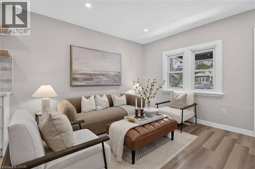 43 BRUCEDALE Avenue E — photo 6 of 40