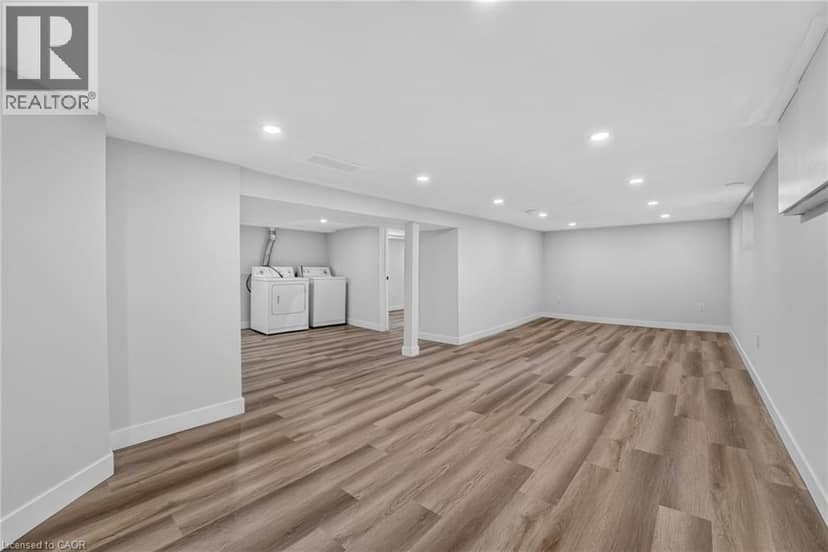 43 BRUCEDALE Avenue E — photo 23 of 40