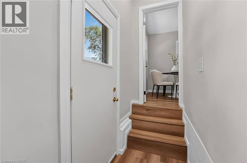 43 BRUCEDALE Avenue E — photo 22 of 40