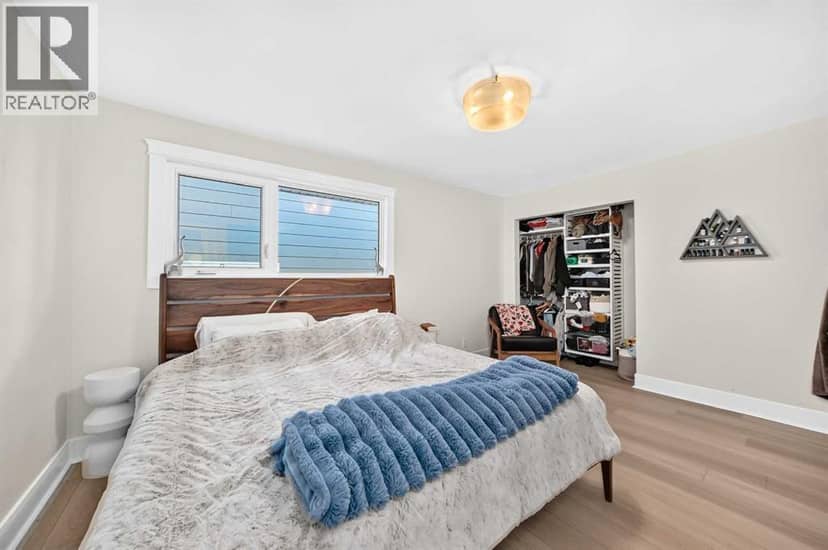 448 Cantrell Drive SW — photo 19 of 40