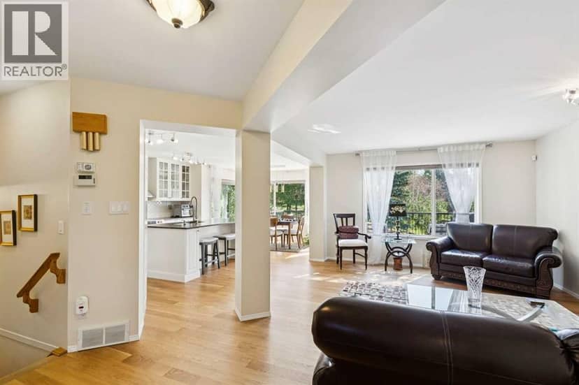 3766 Springbank Drive SW, Calgary, photo 5