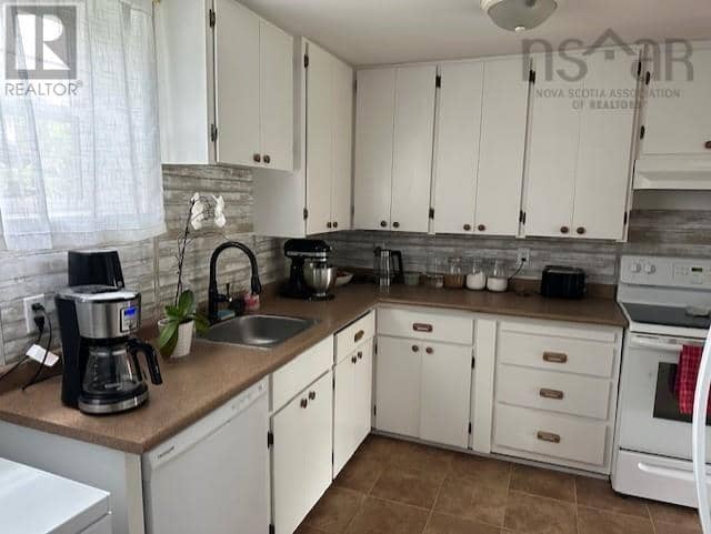 14 Hillside Drive — photo 22 of 40
