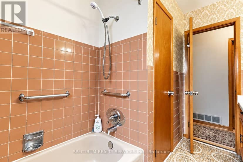 42 Berkham Road — photo 14 of 36