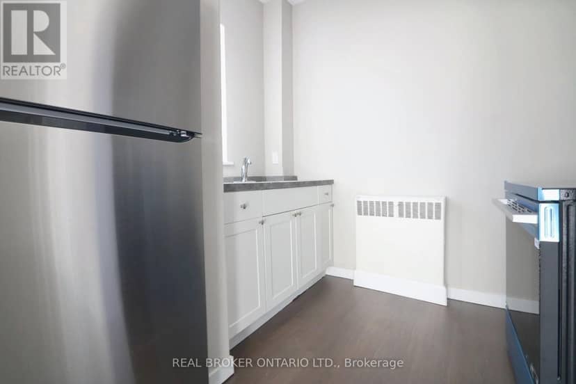 903-909 Main Street E — photo 16 of 27