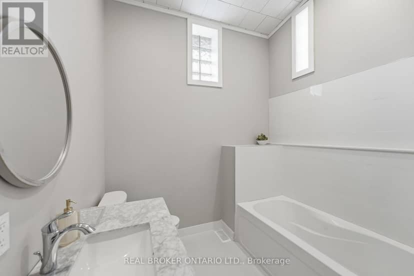 38 Queen Street — photo 19 of 40