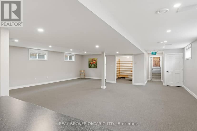 38 Queen Street — photo 32 of 40