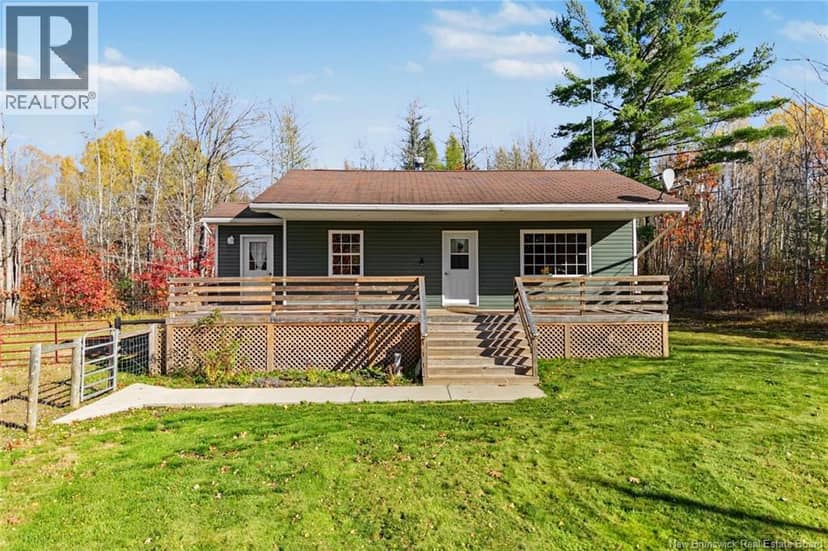 10 Edgewater Lane, Cumberland Bay