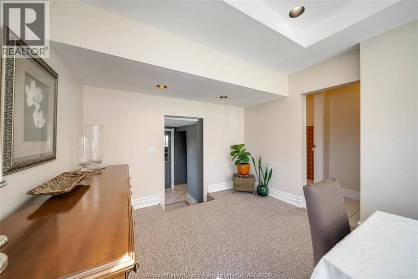 391 Betty Drive — photo 14 of 40