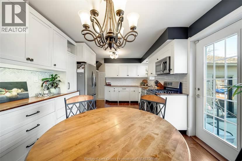 391 Betty Drive — photo 21 of 40