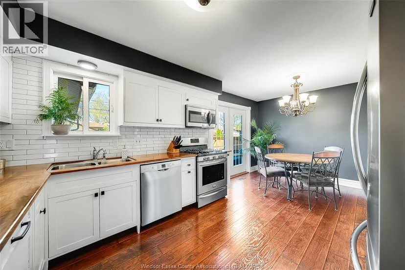 391 Betty Drive — photo 16 of 40