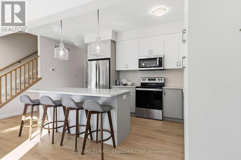 6882 Heathwoods Avenue — photo 15 of 35