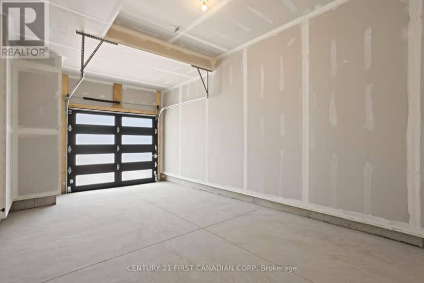 6882 Heathwoods Avenue — photo 34 of 35