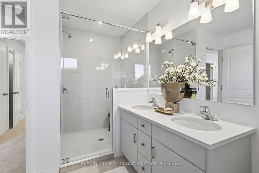6905 Heathwoods Avenue — photo 19 of 31