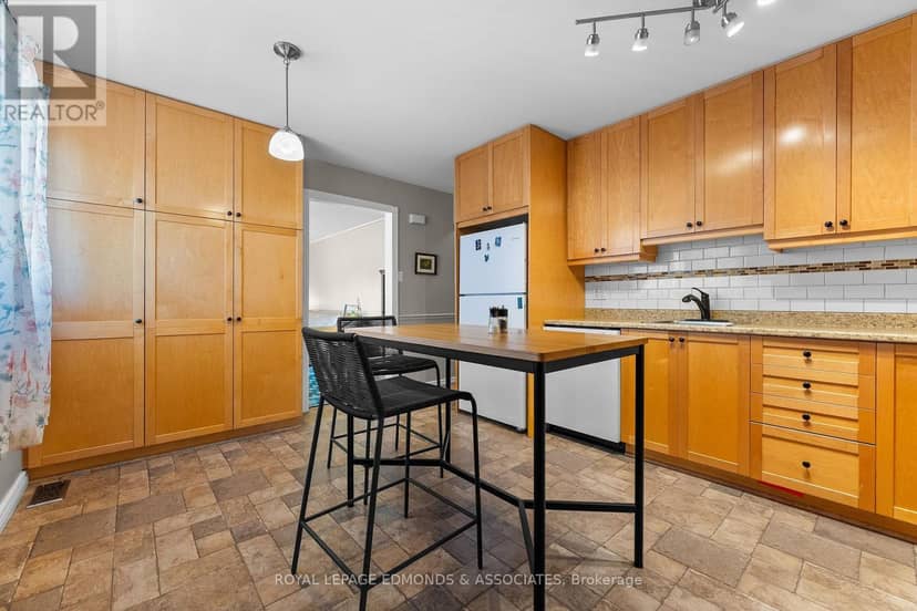 10 William Street — photo 15 of 40