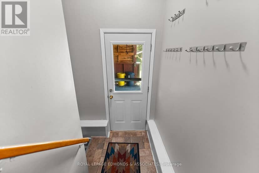 10 William Street — photo 25 of 40