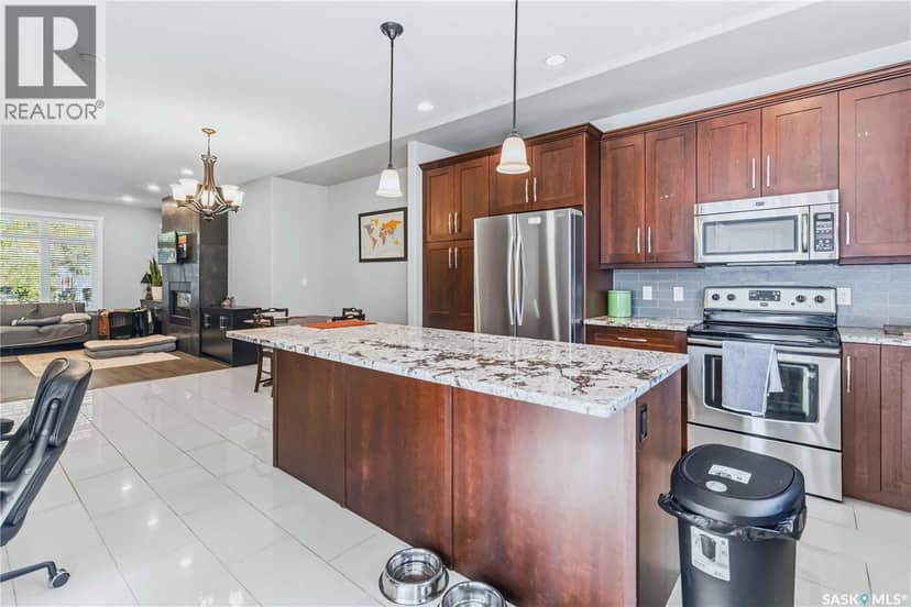 738 4th STREET E, Saskatoon, photo 8