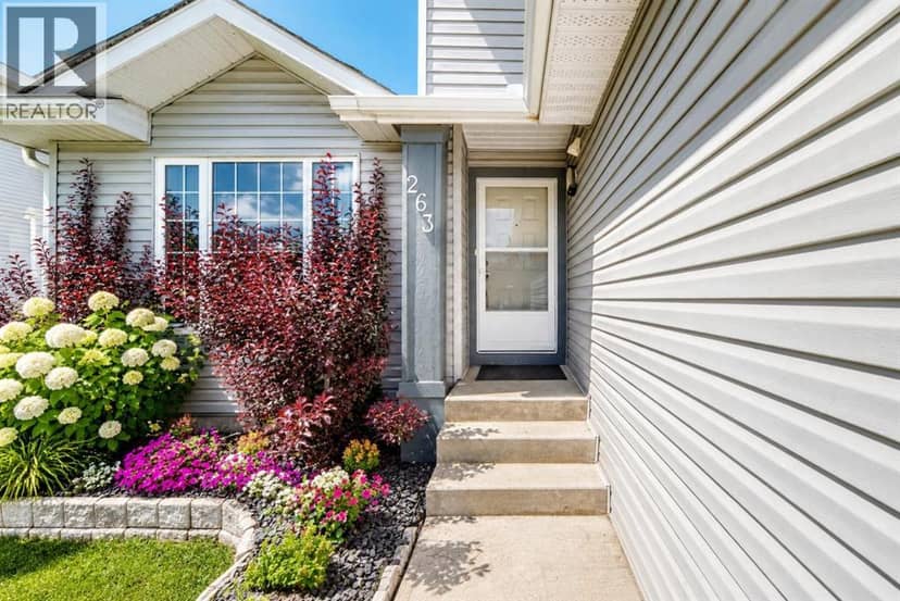 263 Coral Keys Drive NE, Calgary, photo 3