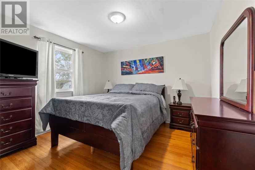 11 Valleyview Avenue — photo 12 of 26