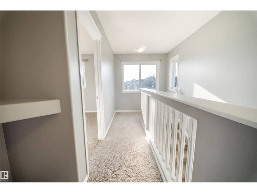 7043 22 AV SW — photo 28 of 40