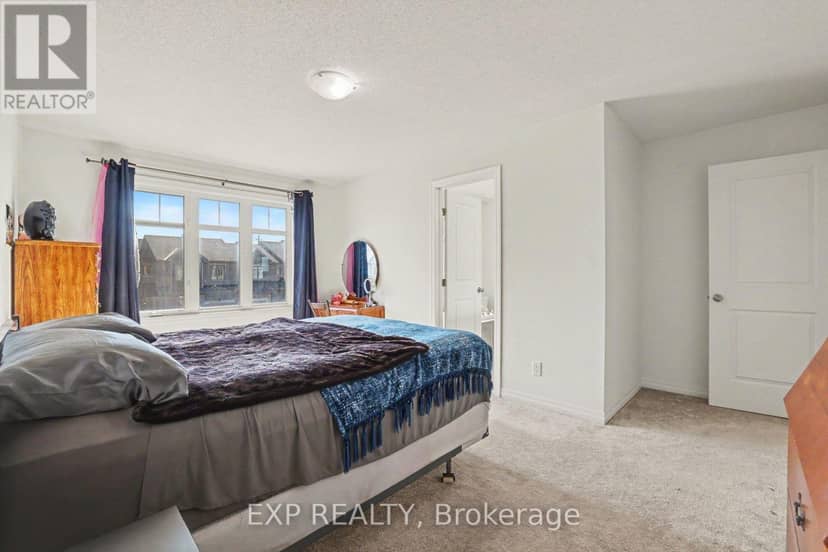 115 Hawkshaw Crescent — photo 18 of 40