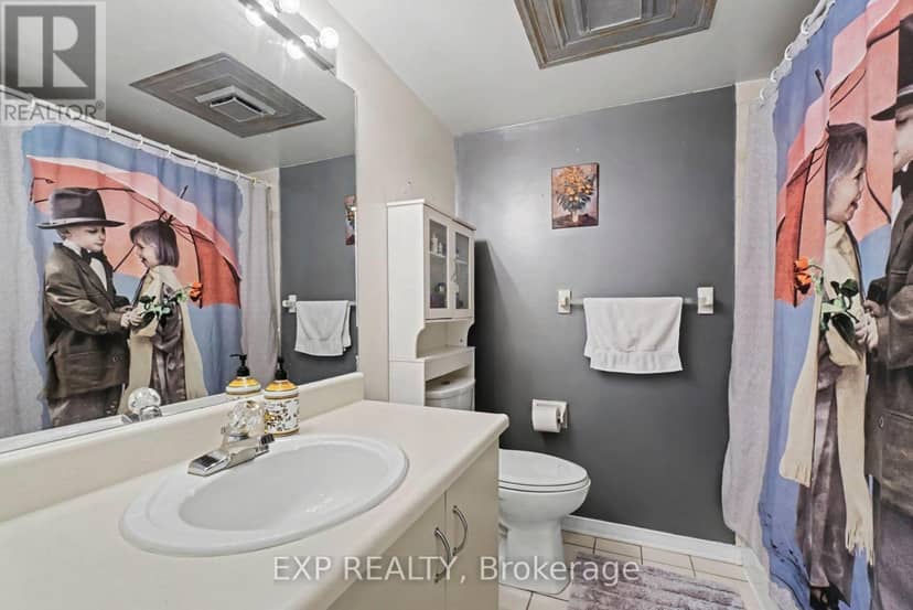 201A - 62 Donald Street — photo 19 of 37