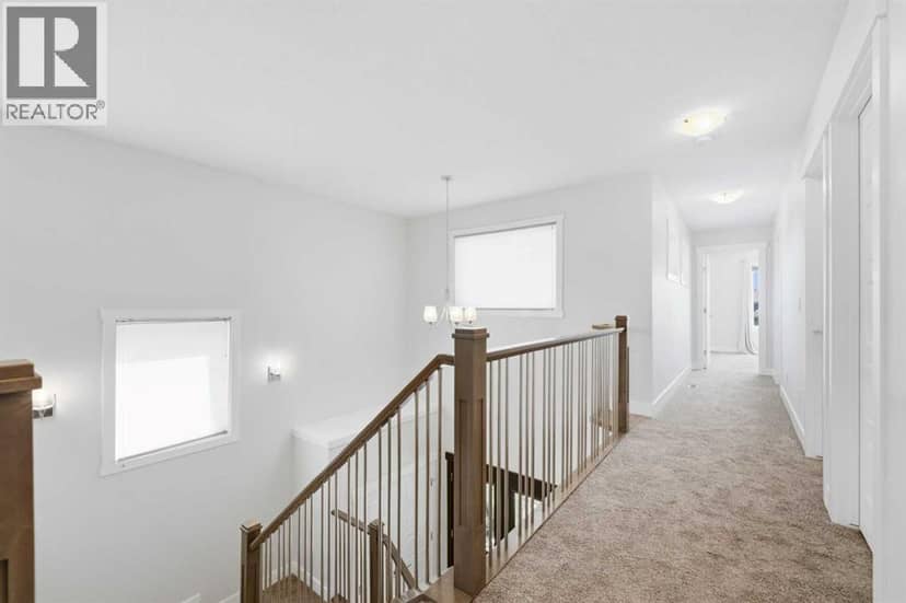 129 Kingsbury Close SE — photo 19 of 40