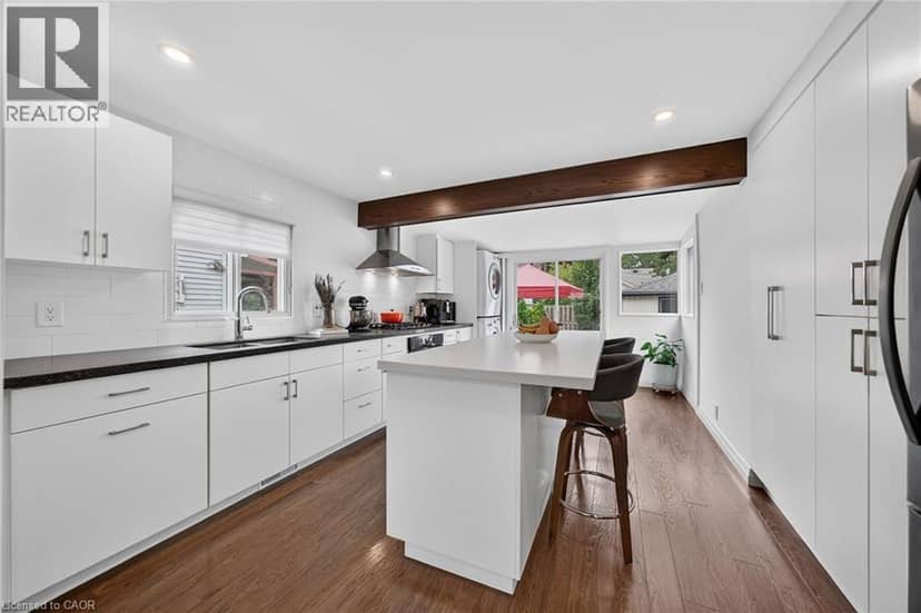 271 JULIAN Avenue, Hamilton, photo 8