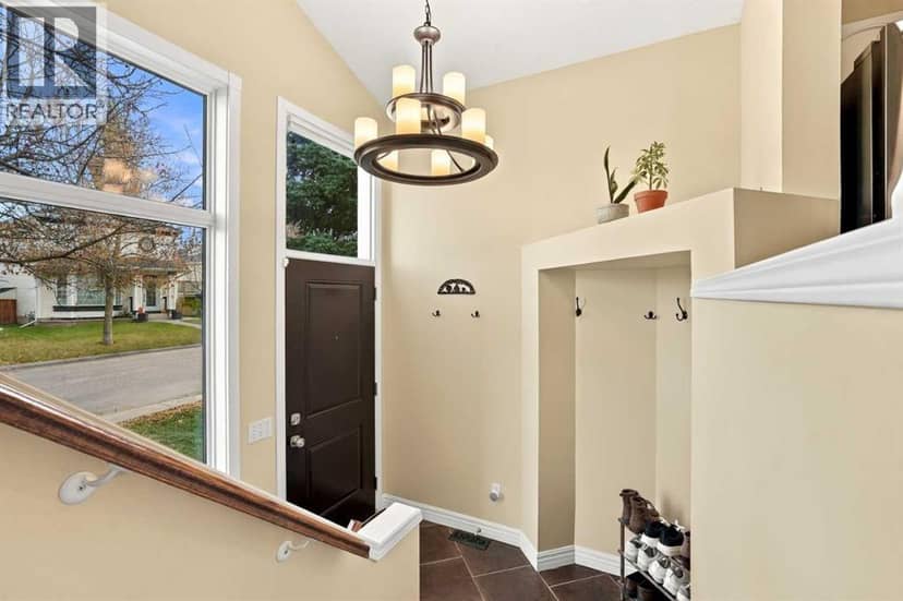 60 Hidden Green NW, Calgary, photo 3