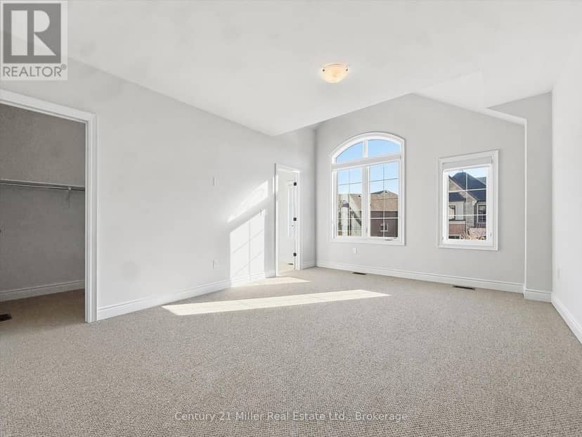 2339 Hyacinth Crescent — photo 28 of 40