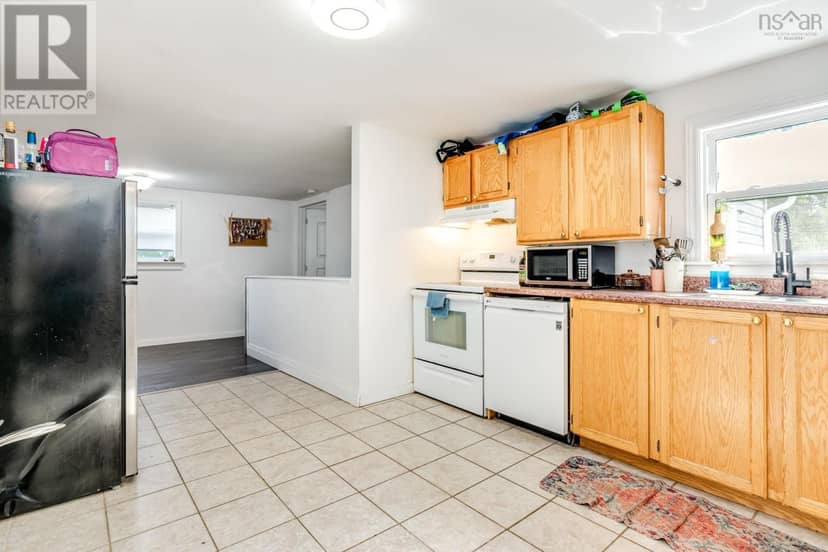 489 Cobequid Road, Lower Sackville, photo 2