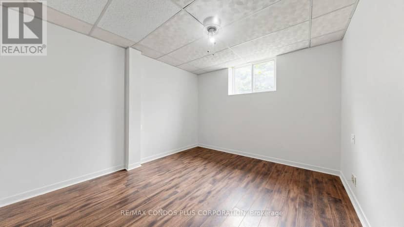 20 Southwood Crescent — photo 33 of 40