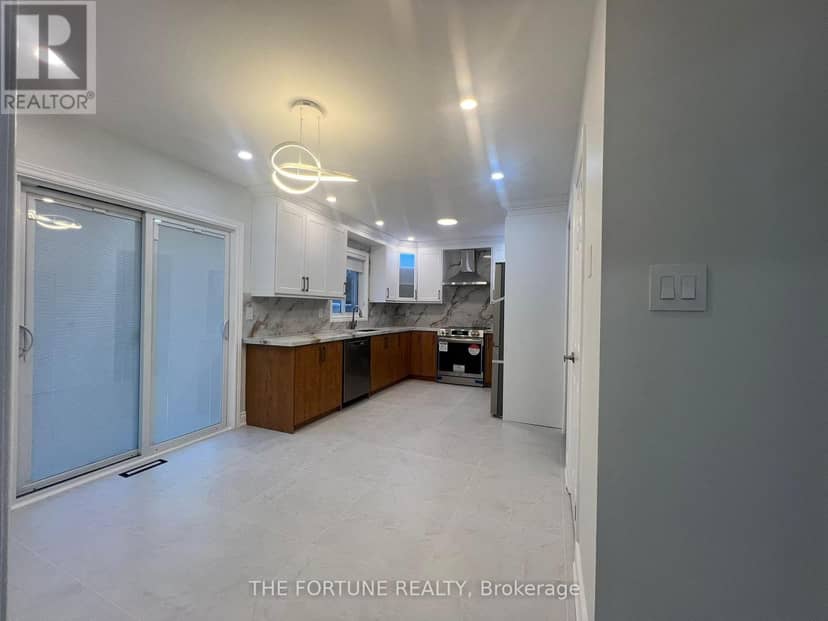 20 Grace Crescent — photo 14 of 36