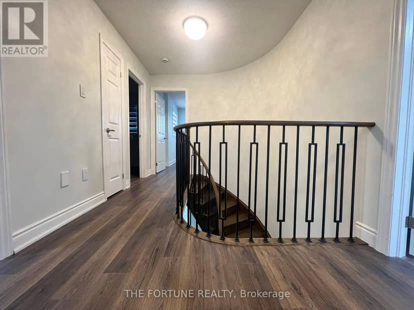 20 Grace Crescent — photo 19 of 36