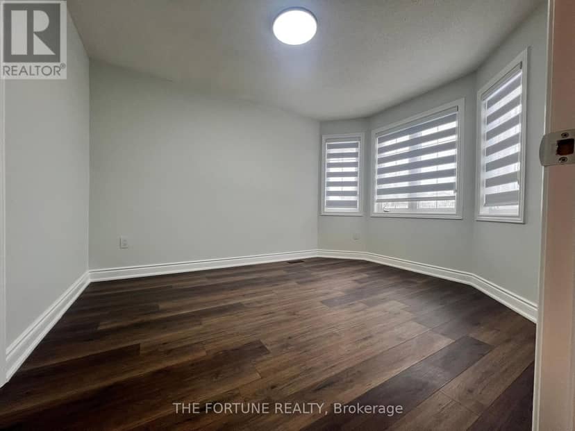 20 Grace Crescent — photo 27 of 36